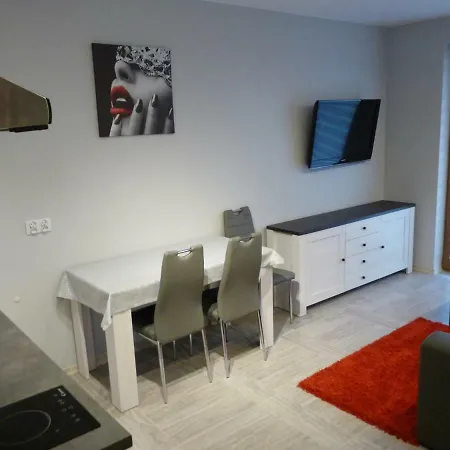Sandra Apartment *
